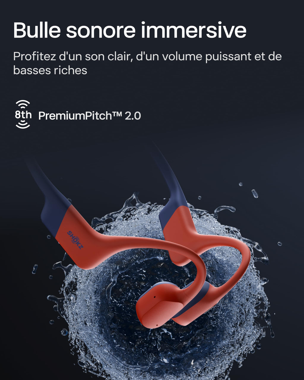 Zwemmer gebruikt de OpenSwim Pro onder water
