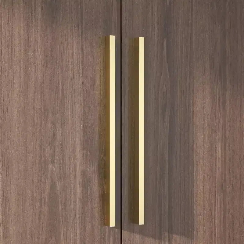 Armoire contemporaine élégante et fonctionnelle