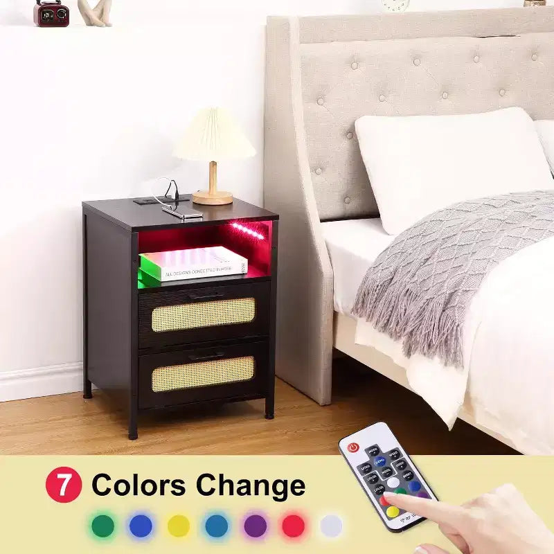 Meubles de rangement décoratifs, table de chevet avec station de recharge