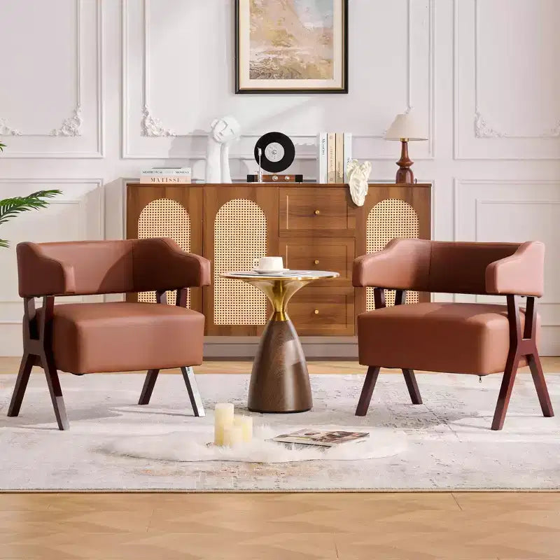 Chaise d'appoint rembourrée de style milieu de siècle avec assise revêtue de similicuir