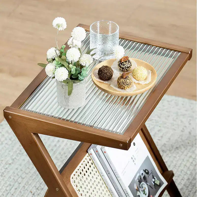 Table d'appoint bohème en bambou et rotin avec plateau en verre