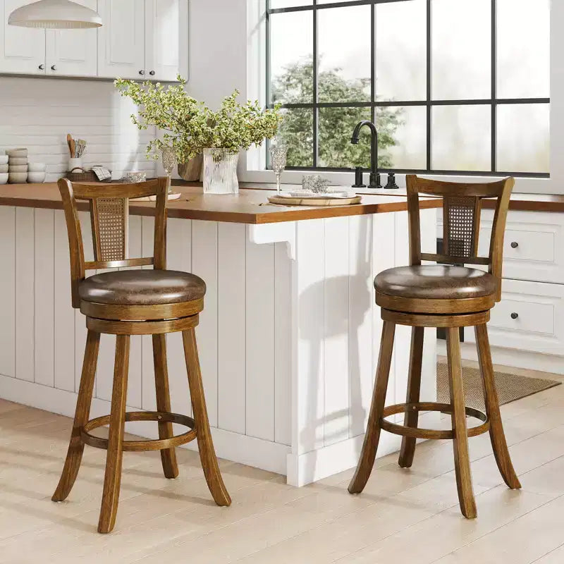 Tabourets de bar pivotants avec dossier en rotin