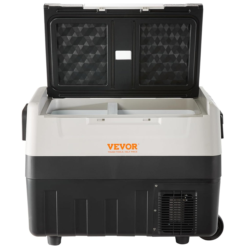 VEVOR 55L autokoelkast – geopend vriesvak met ijs