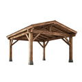 Dubbele carport van massief naturel hout met zadeldak over twee auto's in de tuin