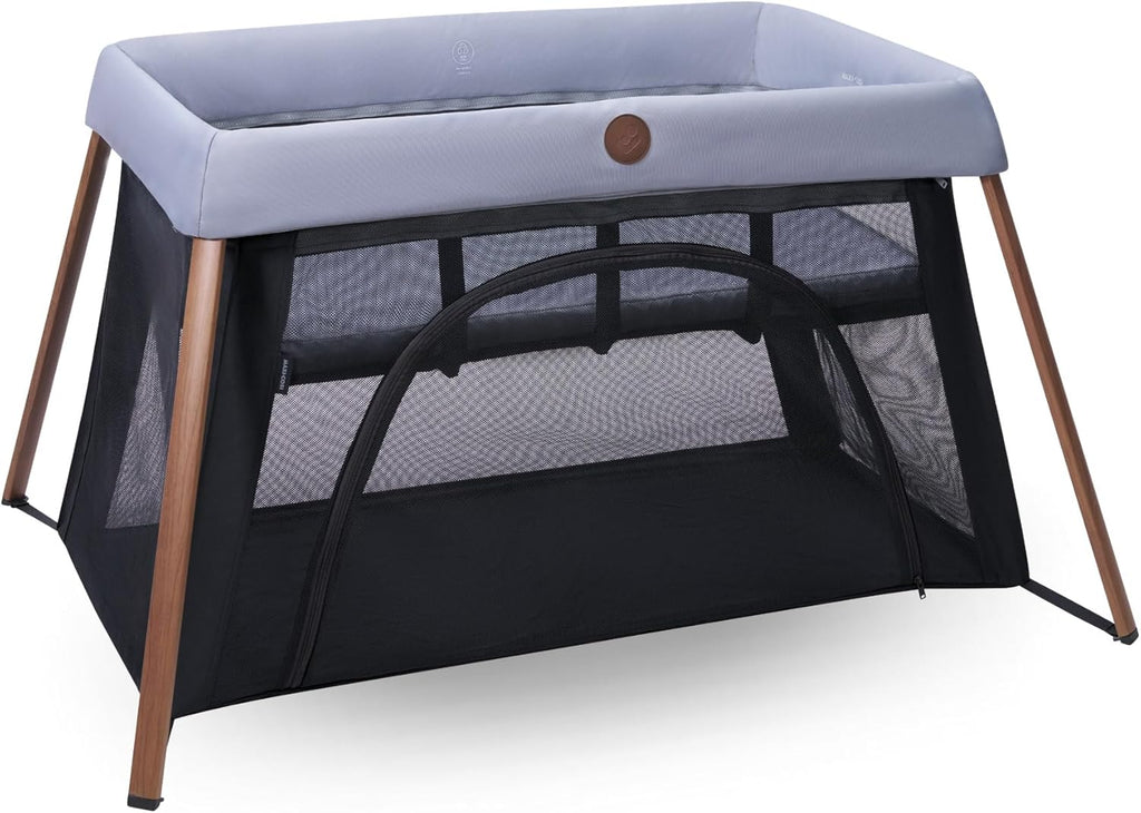 Maxi-Cosi Iris2, Lit Parapluie Bébé avec Matelas 2 en 1, 0-3 ans, 0-15 kg, Lit de Voyage Bébé, 2 Niveaux de Couchage, Fenêtre D'accès Latérale, Pliable & Léger, Matelas Extensible, Essential Grey