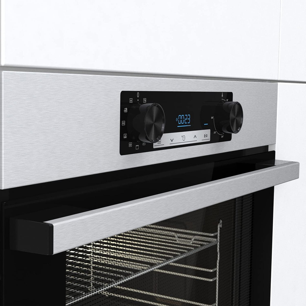 Hisense BI62216AX Four multifonction ventilé, cavité XXL 77L, nettoyage eau Clean, 13 fonctions de cuisson, fonction pizza 300 °C, cuisson AirFry, écran LED, commande tactile, préchauffage rapide