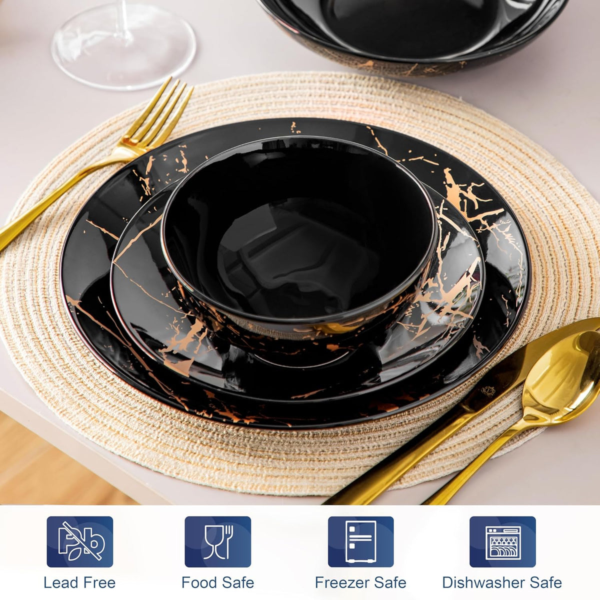 LOVECASA Service de Table 6 Personnes - Collection Daphne en Grès - 24 Pièces (Assiettes Plates, Dessert, Bols Céréales, Pates) Design Noir & Doré