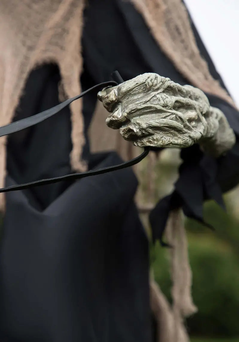Reaper Halloween animatronic spookruiter, opstelling in het donker