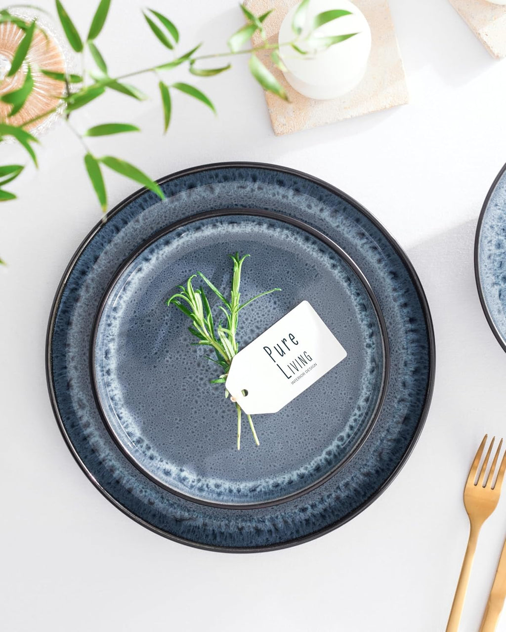 Service de Vaisselle en Grès Ibiza 36 pièces –Ensemble de Vaisselle pour 12 Personnes, Adapté au Lave-Vaisselle et au Micro-Ondes, Pure Living bleu fumé, Assiettes Service de Table