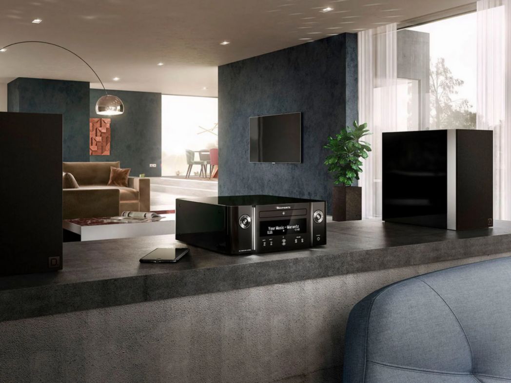 Marantz Melody X M-CR612 – strak design op een kast