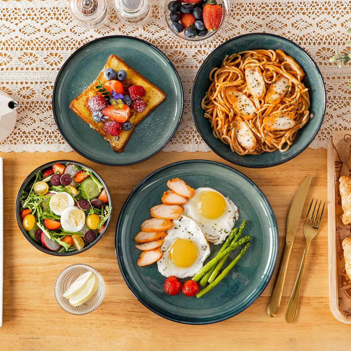 vancasso Série STARRY Service de Table 24 Pièces en Grès, Service Vaisselle 6 Personnes, avec 6 Assiettes Plates, 6 Assiettes à Dessert, 6 Assiettes Creuses, 6 Bols à Céréales, Vert à émail Réactif