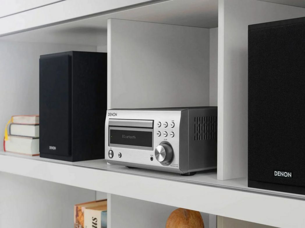 Denon D-M41DAB micro-hifi – set in de woonkamer