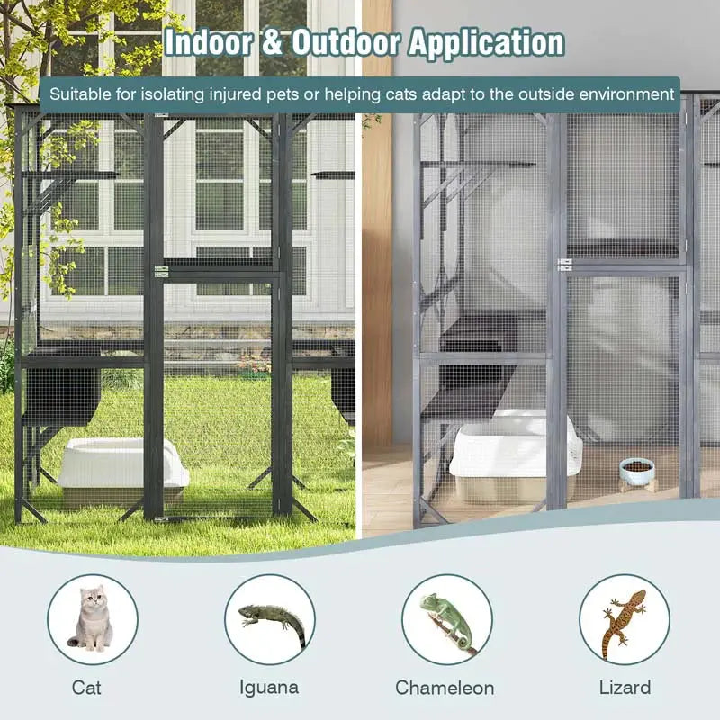 Interieur van de catio met twee rusthuisjes en zitplanken
