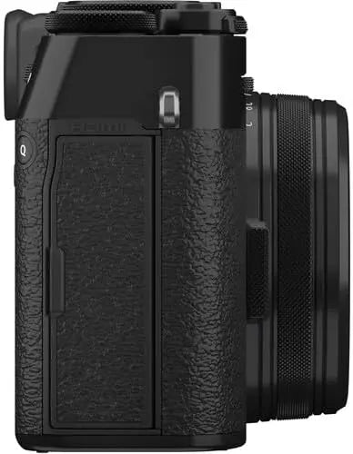 Fujifilm X100VI in het zilver uitgevoerd