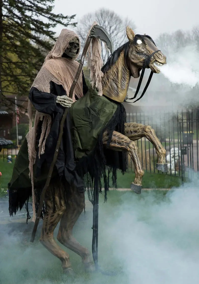 Reaper Halloween animatronic spookruiter, bewegend paard van opzij