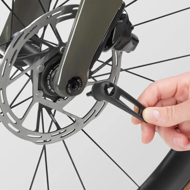 Canyon Aeroad CF SLX 7 AXS racefiets – in gebruik tijdens een klus