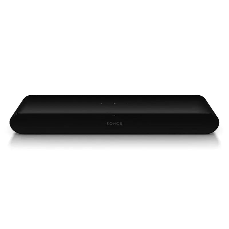 Sonos Ray geplaatst onder een televisie op een tv-meubel