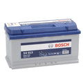 Bosch S4 013 autoaccu van 95 Ah, vooraanzicht met polen