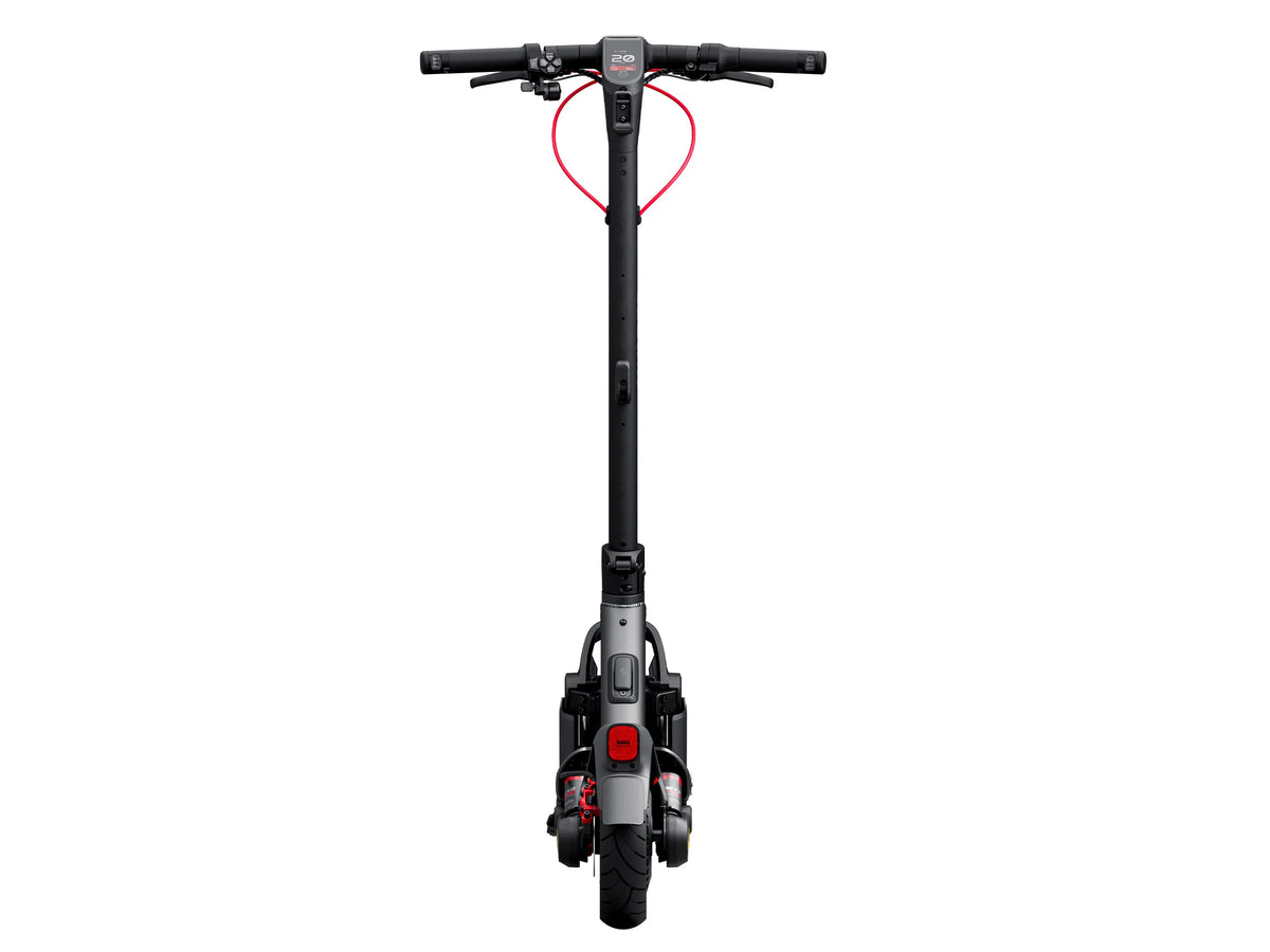 Segway Ninebot MAX G3 elektrische scooter, stadsgebruik op de fietsstrook