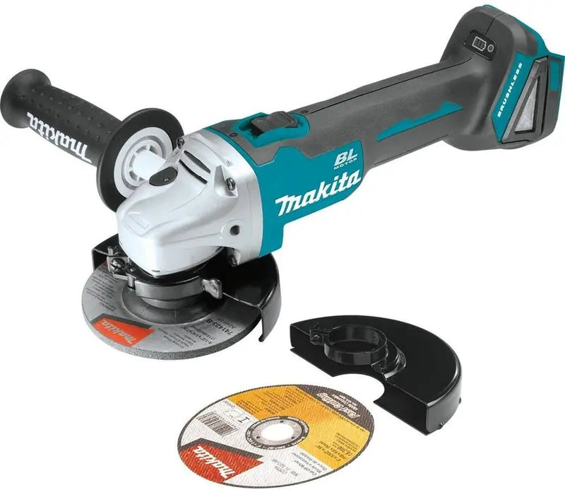 Makita XT1501 18V accuset – detail van bediening en knoppen
